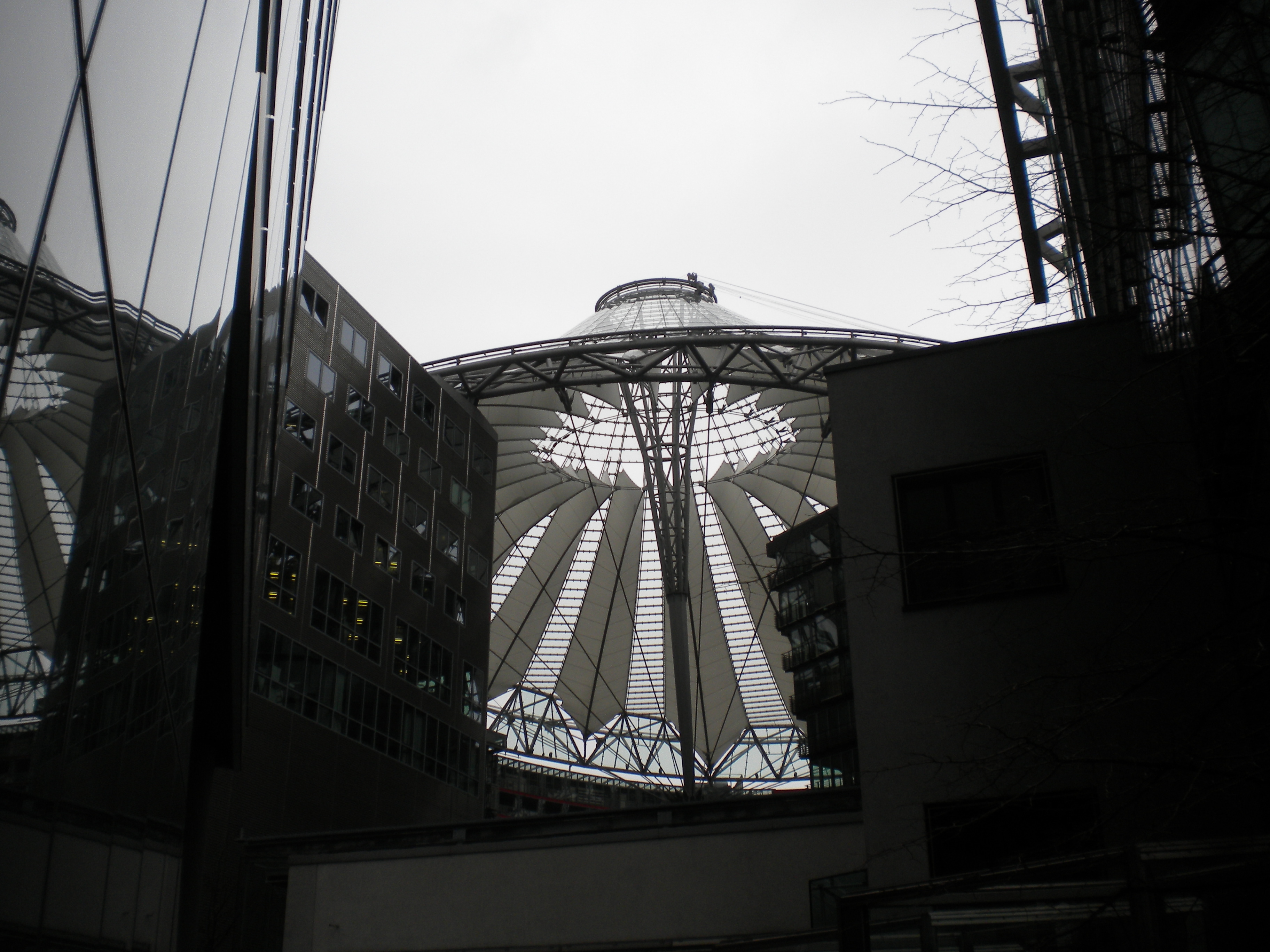 Potsdamer Platz - Cupola Sony Center